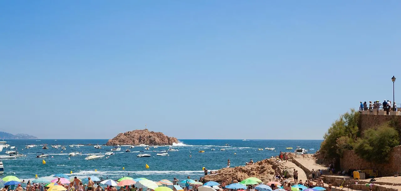 Apartment Lets Holidays Passeig Del Mar Tossa de Mar